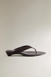 LEATHER HEEL SANDALS