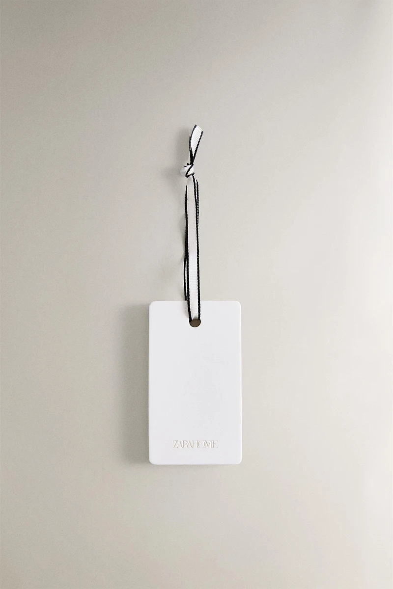 LOT DE BARRES PARFUMÉES ARMOIRE WHITE POWDERY