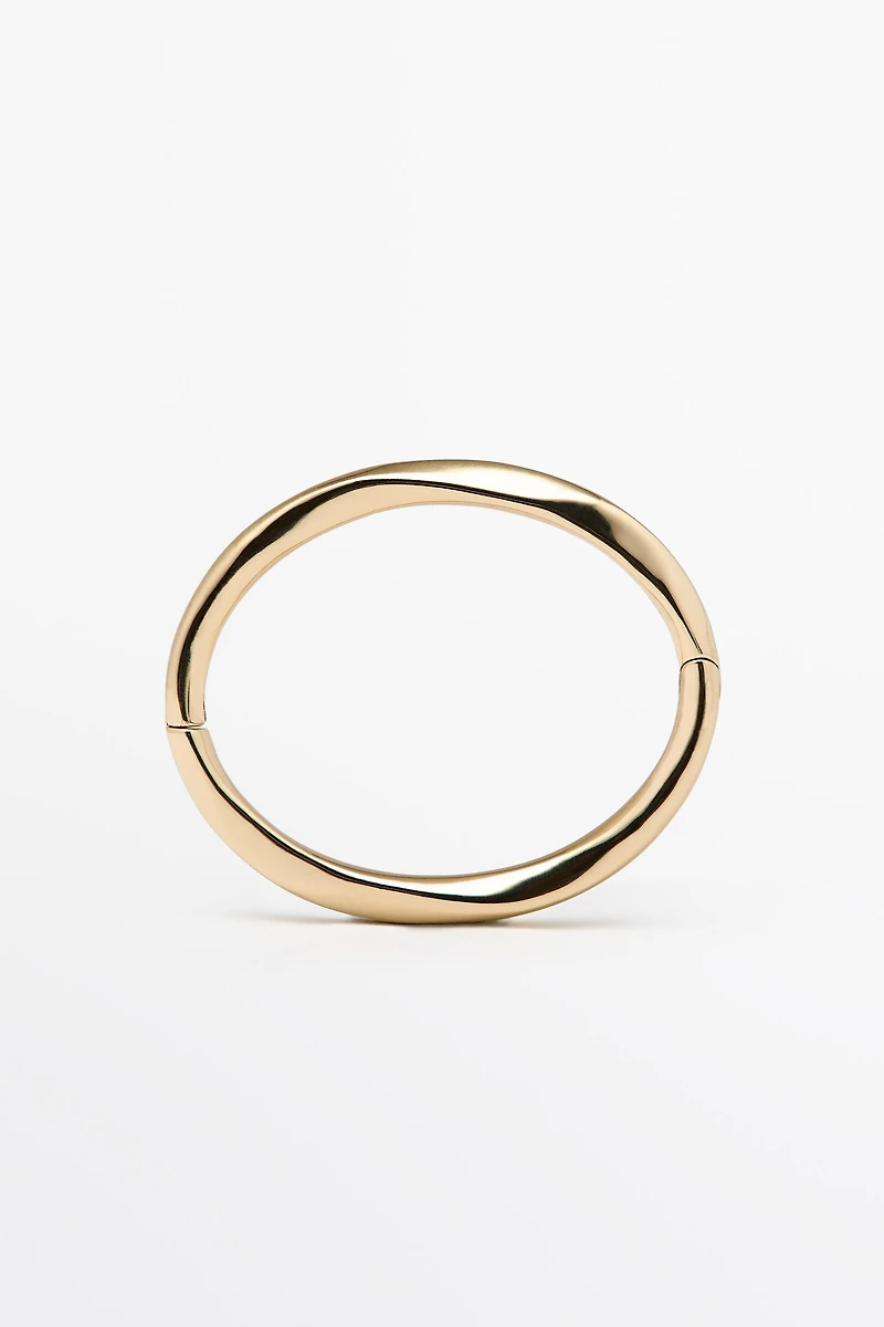 Fine irregular contour bracelet