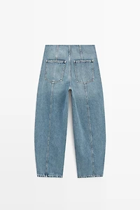 Barrel fit jeans with seam details