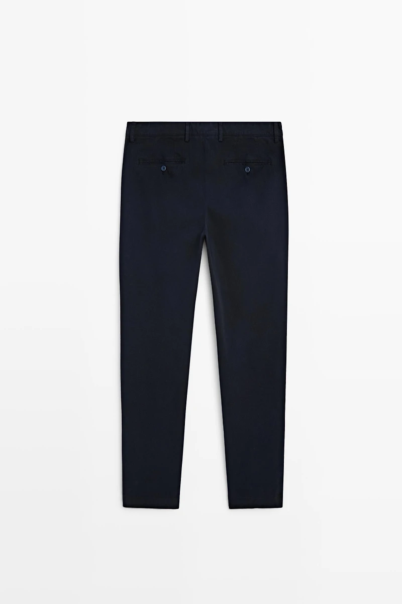 Pantalon slim microtexturé