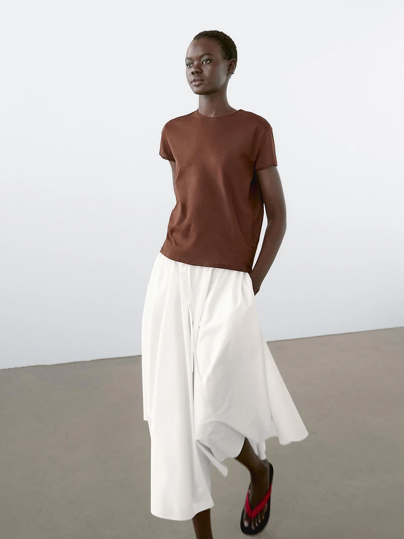 Flowing short sleeve T-shirt