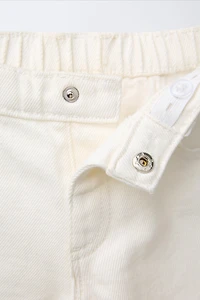 BERMUDA EN JEAN HIGH WAIST FLEURS BRODÉES