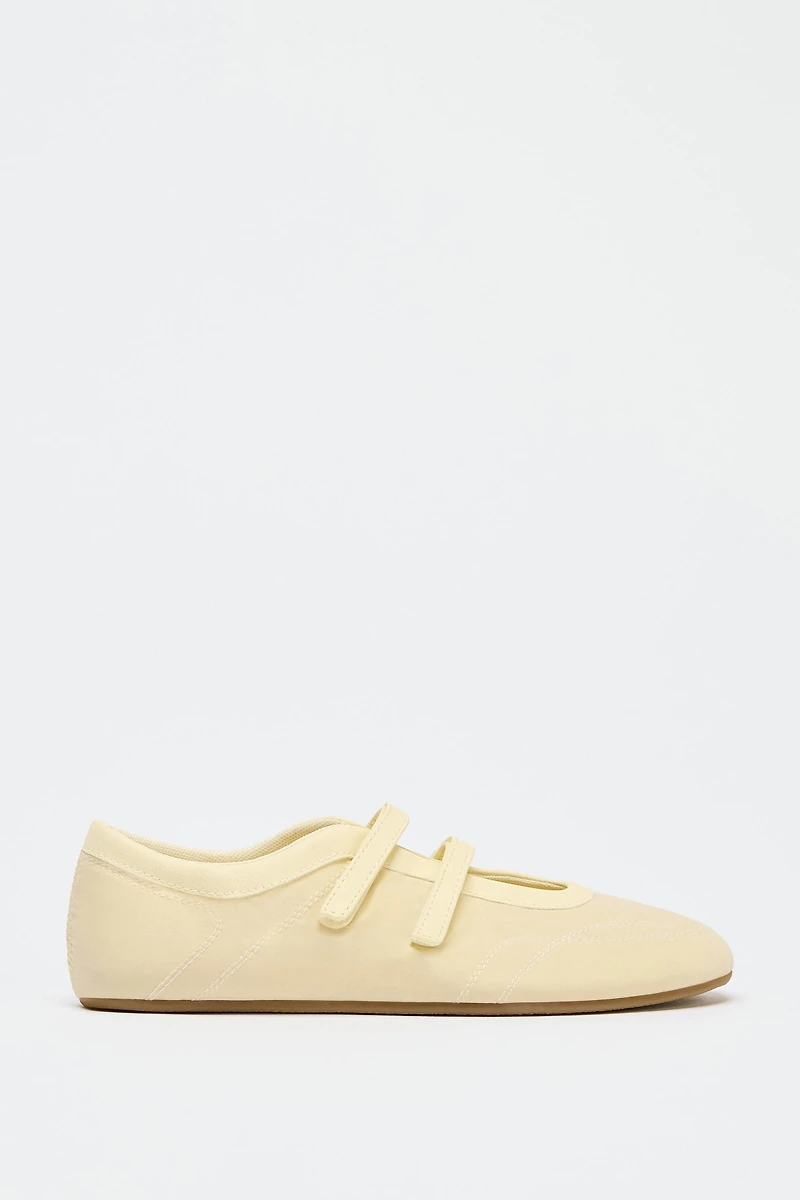 BALLERINES SURPIQÛRES EFFET SATIN