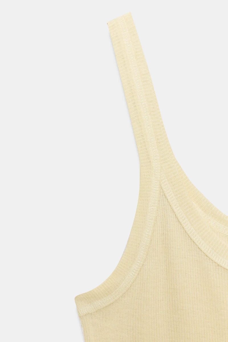 FLOWY STRAPPY TOP