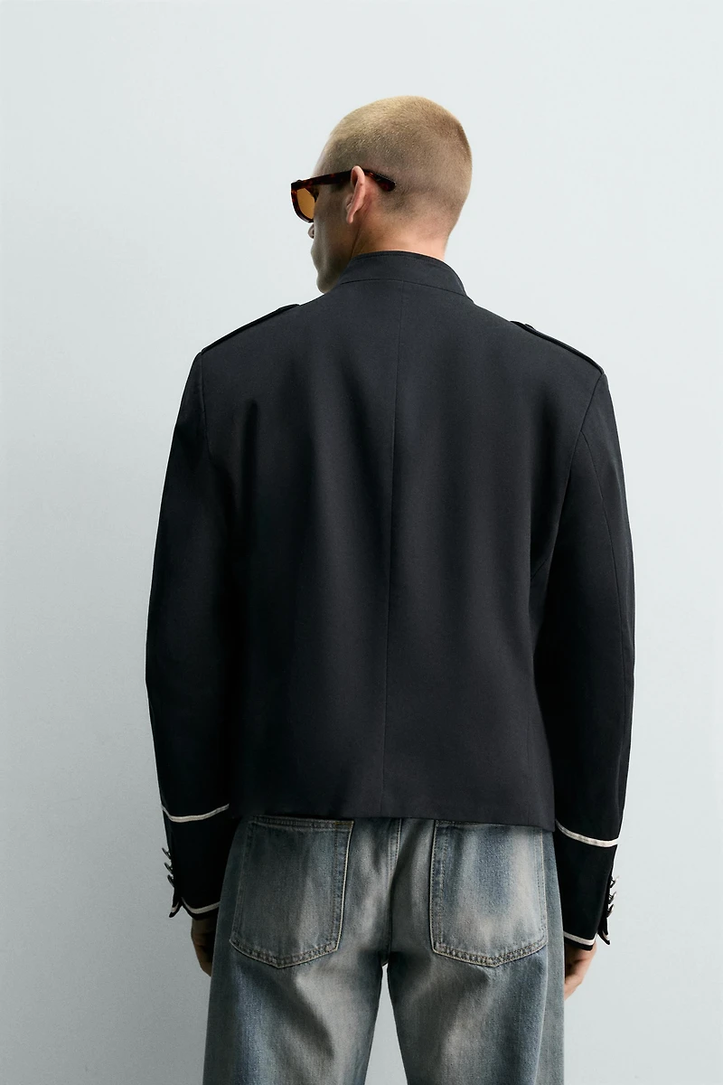 CONTRAST CROPPED FIT JACKET