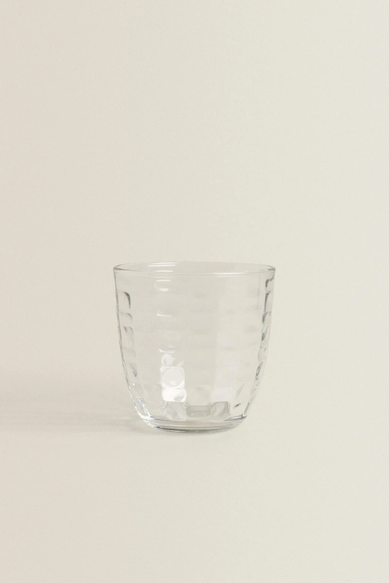 RAISED SQUARE-EFFECT TUMBLER