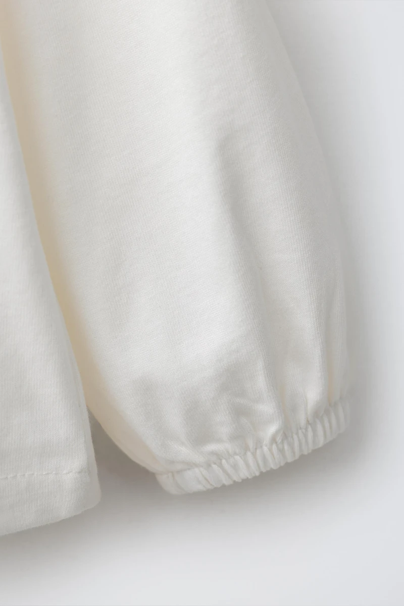 EMBROIDERED PETER PAN COLLAR T-SHIRT