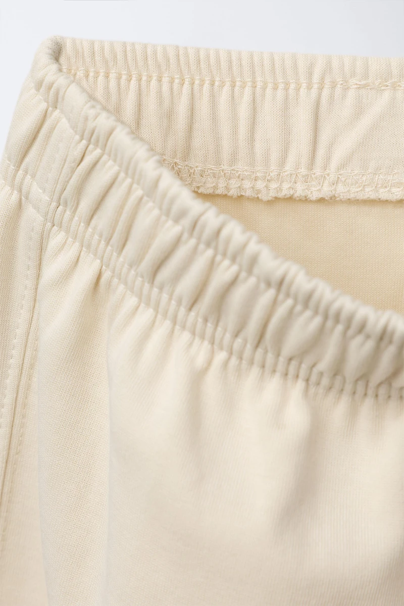 PANTALON À JAMBES LARGES