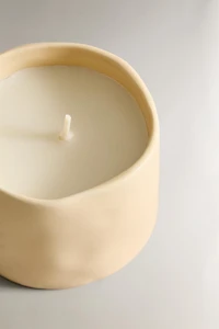 G) LUMINOUS CAMELLIA SCENTED CANDLE