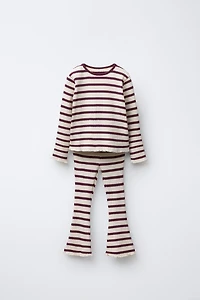 ENSEMBLE T-SHIRT ET LEGGING FLARE CÔTELÉ À RAYURES