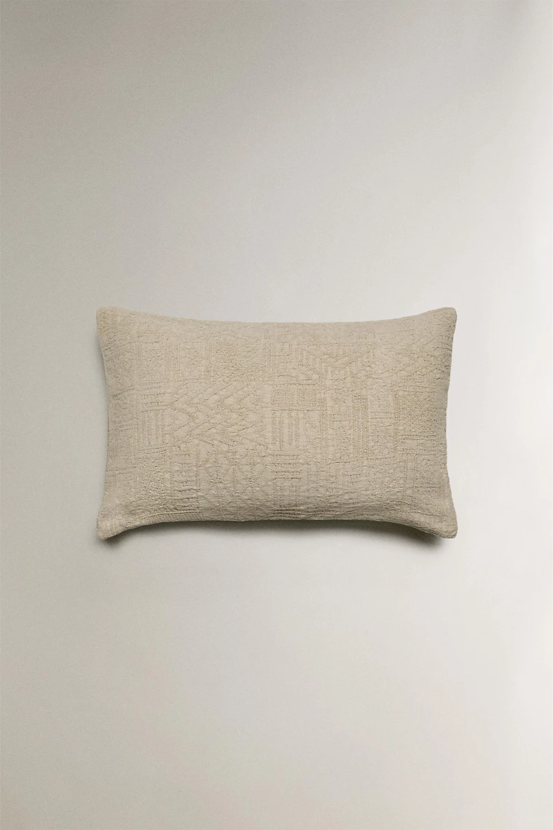 JACQUARD THROW PILLOW COVER