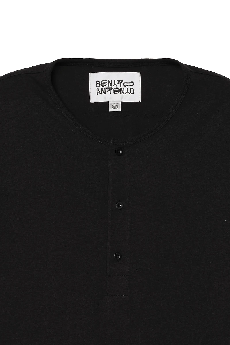 CROPPED FIT HENLEY T-SHIRT