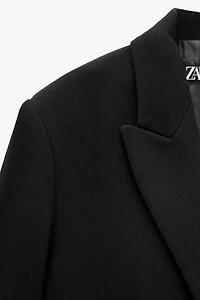 OVERSIZED DOUBLE-BREASTED BLAZER