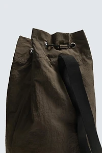 TECHNICAL BUCKET BAG