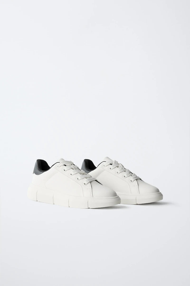 CHUNKY SNEAKERS