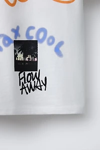 T-SHIRT À IMPRIMÉ GRAFFITI