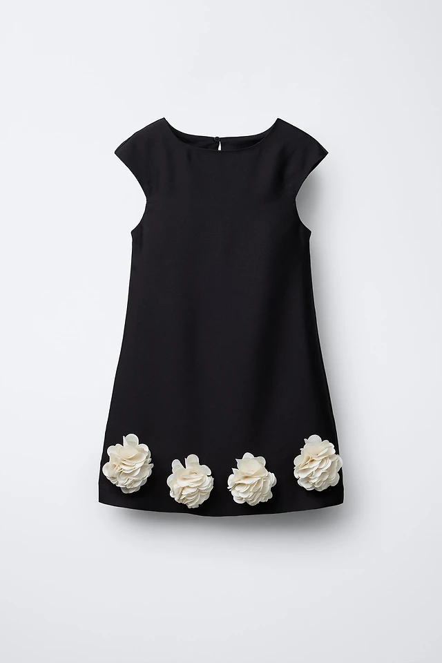 Zara SATIN FLORAL DRESS | Place Rosemre Zara SATIN FLORAL DRESS | Place Rosemre