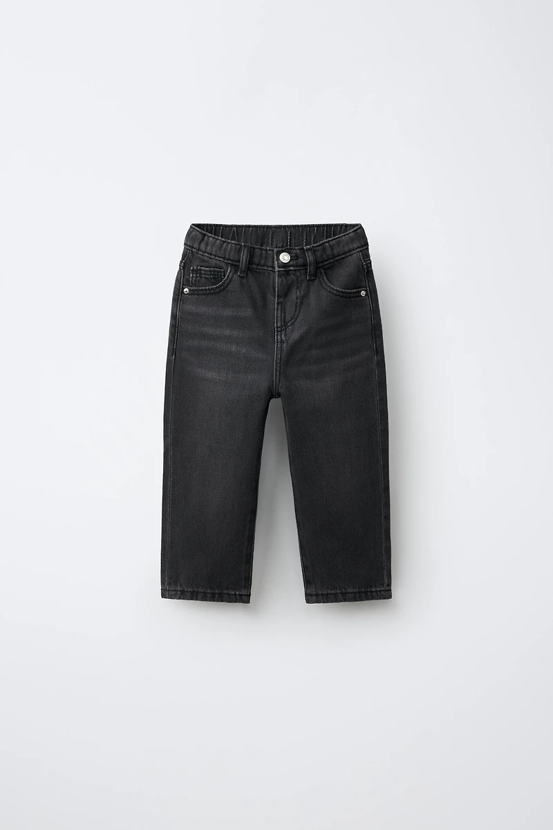 STRAIGHT JEANS