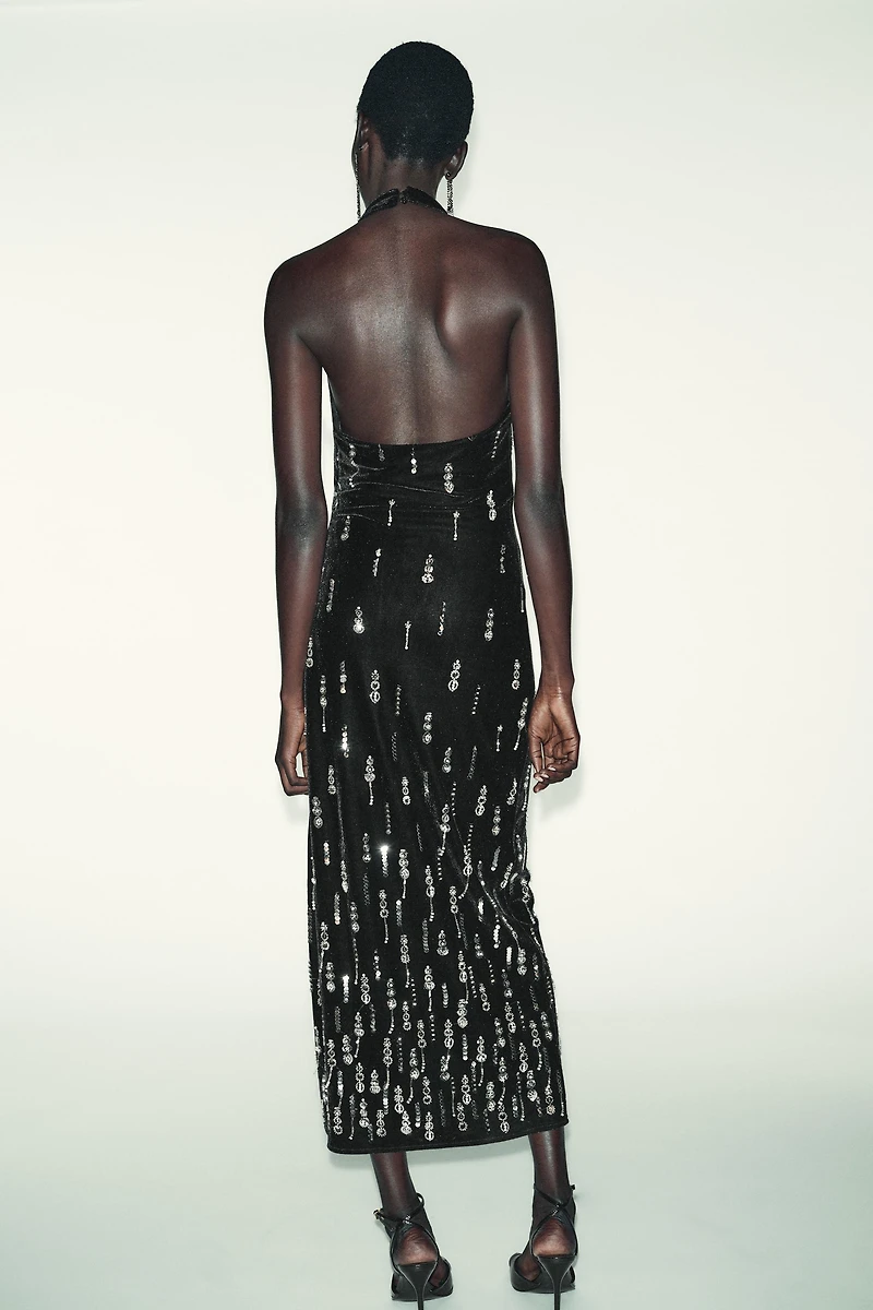 ROBE MI-LONGUE EN VELOURS AVEC FANTAISIE