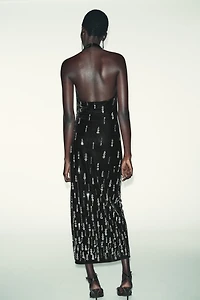 ROBE MI-LONGUE EN VELOURS AVEC FANTAISIE