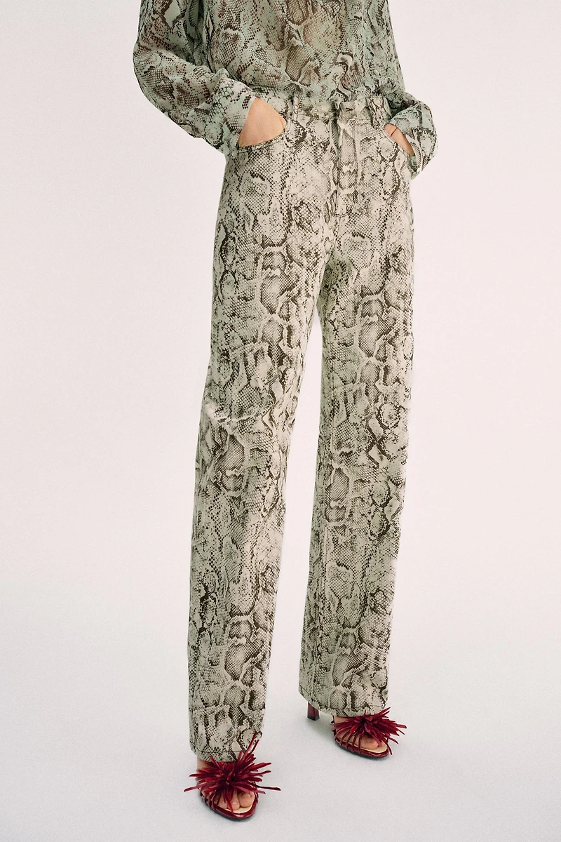 Z1975 HIGH-RISE STRAIGHT LONG LENGTH ANIMAL PRINT JEANS
