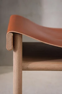 STOOL 02