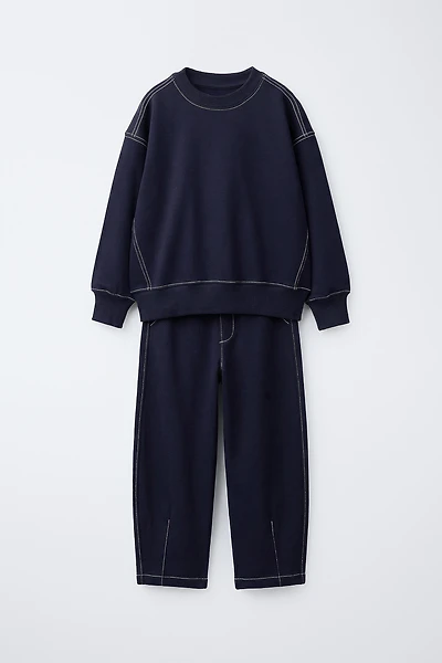 TOPSTITCH PLUSH SWEATSHIRT AND PANTS SET