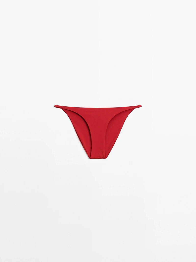 Bikini bottoms with thin straps