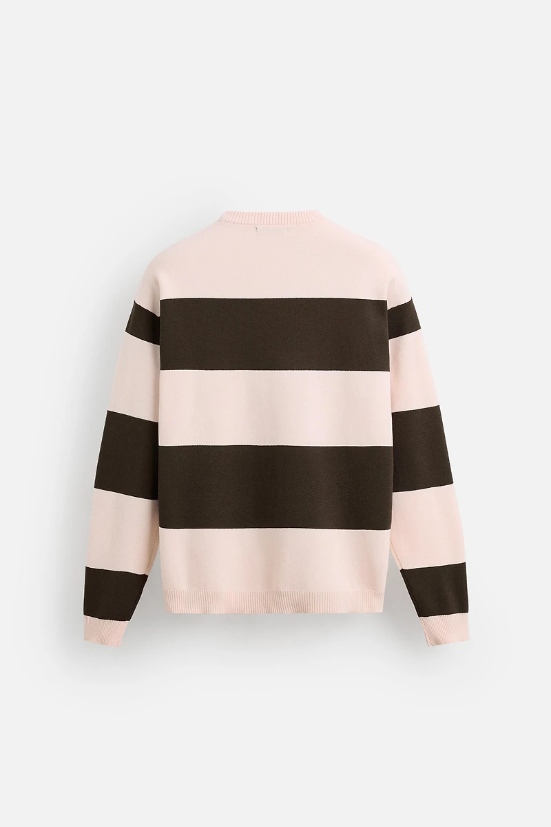 SOFT TEXTURED KNIT SWEATER
