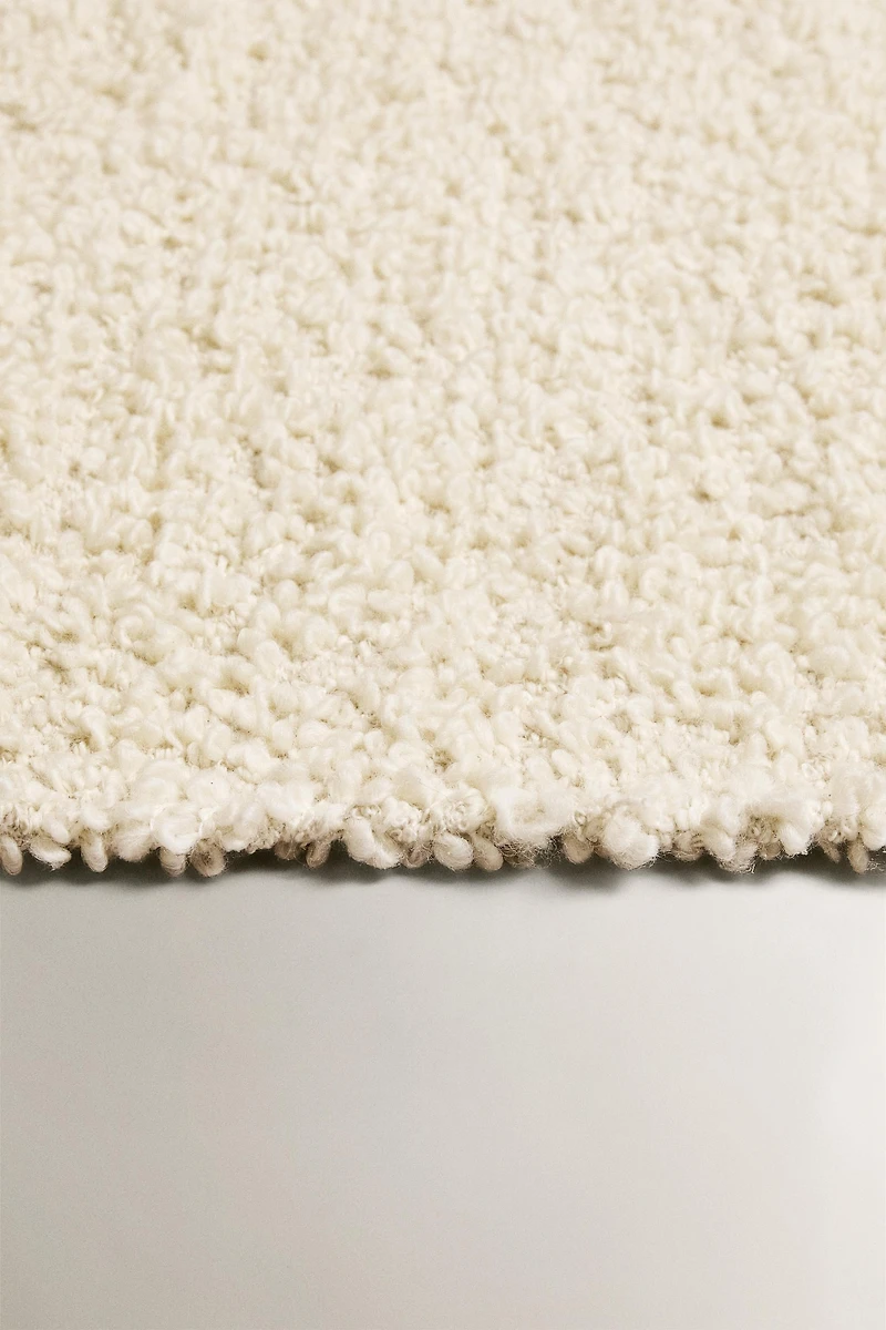 BOUCLÉ WOOL AREA RUG