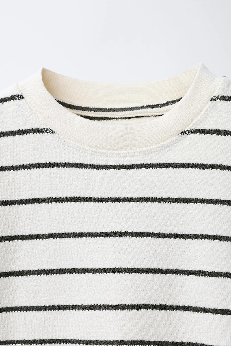 STRIPED T-SHIRT WITH LABEL TRIM