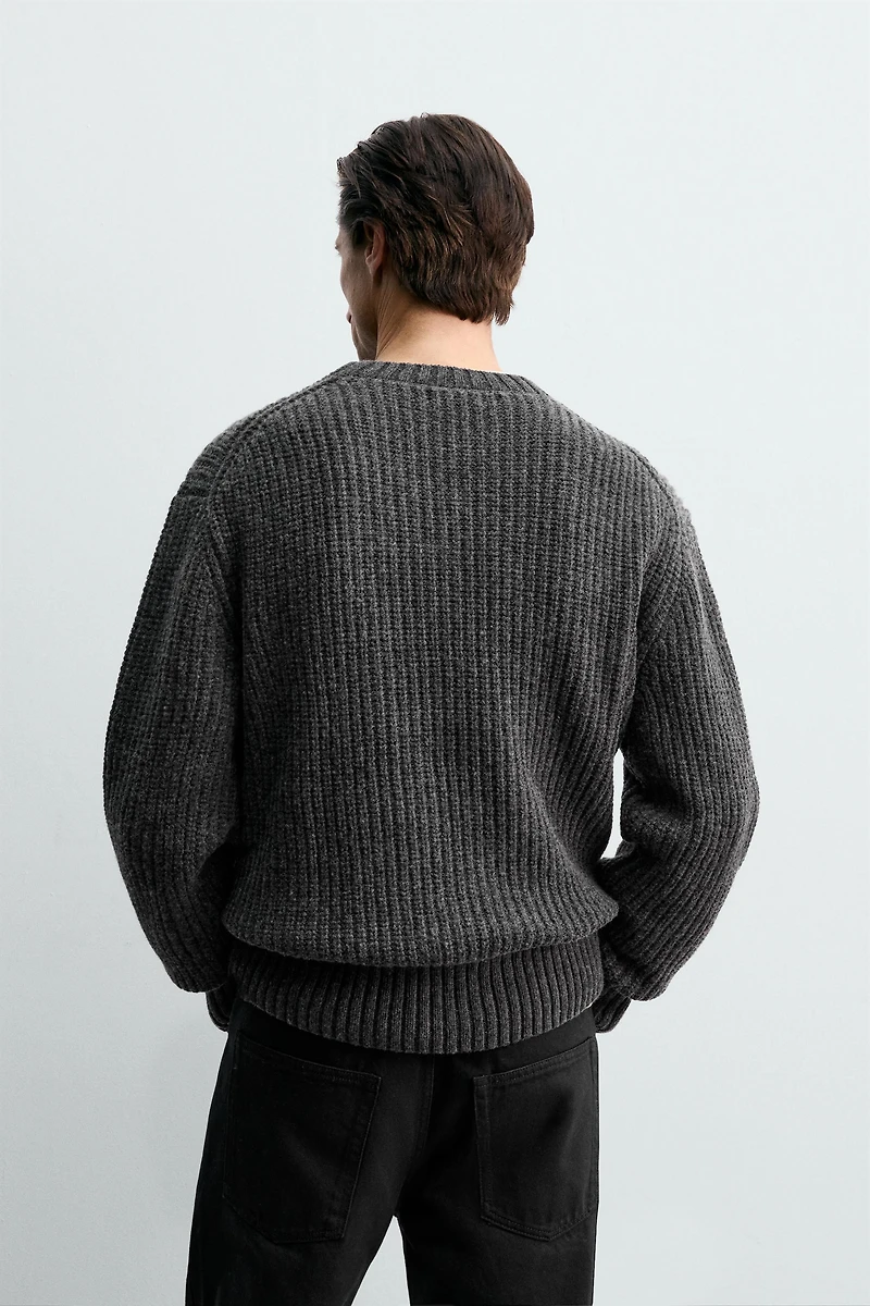 COTTON-WOOL TEXTURED SWEATER