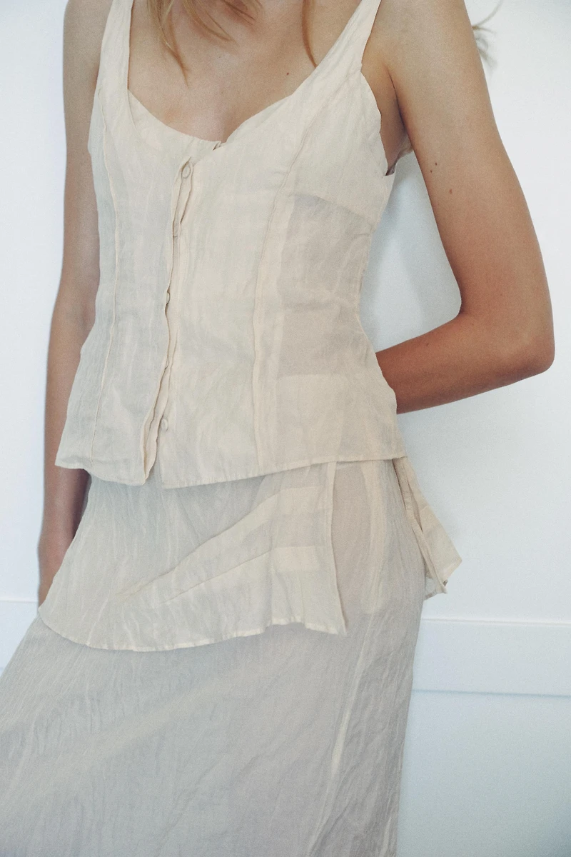 WRINKLED EFFECT BUTTON TOP
