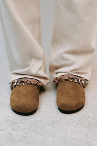 BANDANA CLOGS