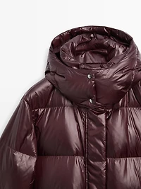 Short water-repellent puffer jacket with hood
