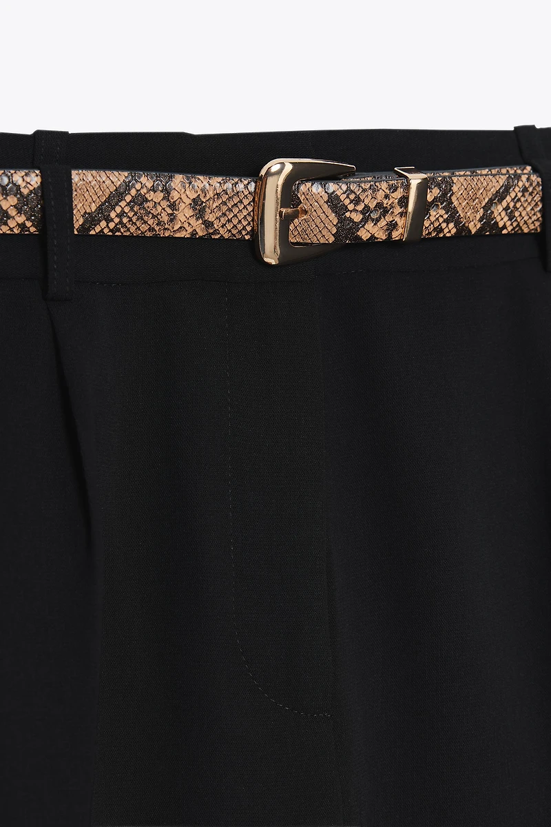 PLEATED BELTED SHORTS