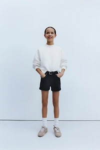 STRETCH DENIM SHORTS