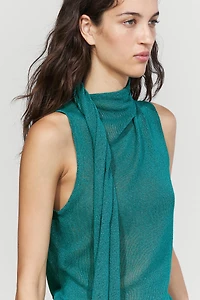 Top à col montant avec foulard