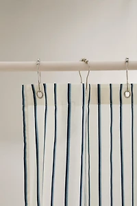 STRIPED SHOWER CURTAIN