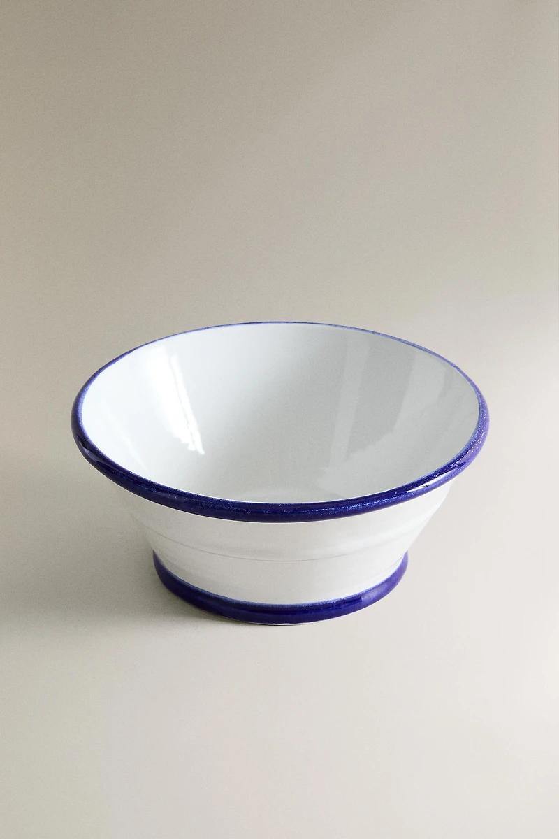 STONEWARE SALAD BOWL WITH CONTRASTING RIM