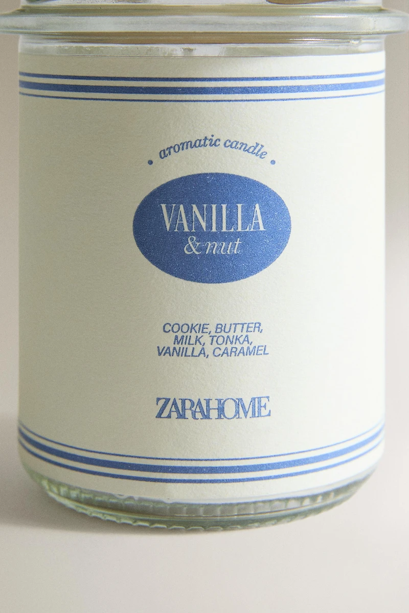 G) VANILLA & NUT SCENTED CANDLE