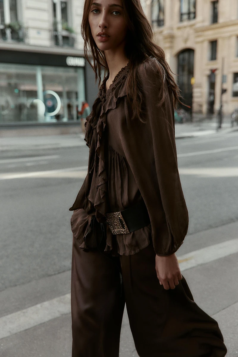 CHEMISE FLUIDE À VOLANTS