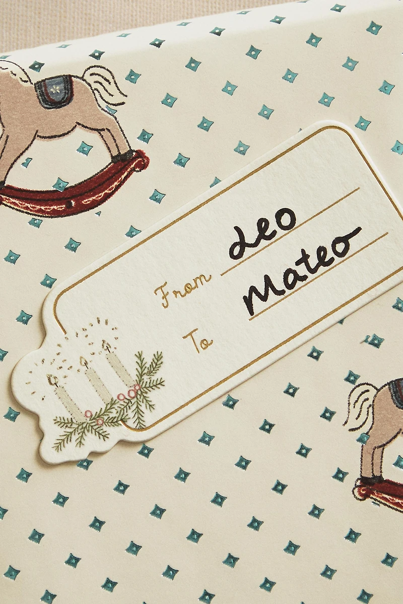 ADHESIVE CHRISTMAS GIFT LABELS