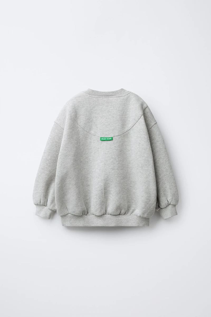 EMBROIDERED BEAR SWEATSHIRT