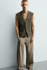 RELAXED FIT TEXTURED VEST
