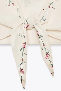 FLORAL EMBROIDERED HALTER TOP