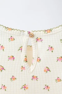 FLORAL WAFFLE KNIT T-SHIRT