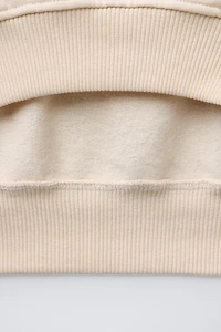 SWEAT BRODÉ AVEC LACET