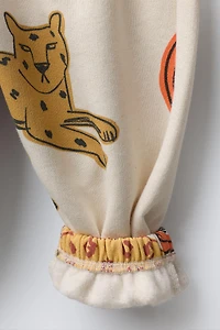 JOGGING SET: SWEATSHIRT AND ANIMAL PRINT JOGGER PANTS